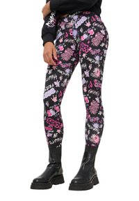 Terranova VITA ALTA CON STAMPE GRAFFITI - Leggings - nero