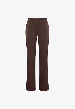 Bruine rechte broek met elastische tailleband en kleine gouden decoratieve sluiting in het midden voor.