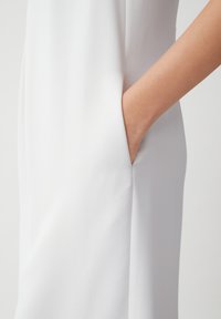 comma Robe de jour - white