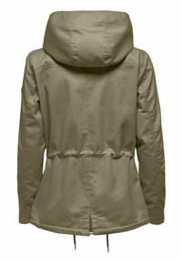 Olivgrön jacka med huva, dragsko i midjan och elastiska muddar. Slät textur och detalj med vent bak. Bakvy, inga framsidor synliga.