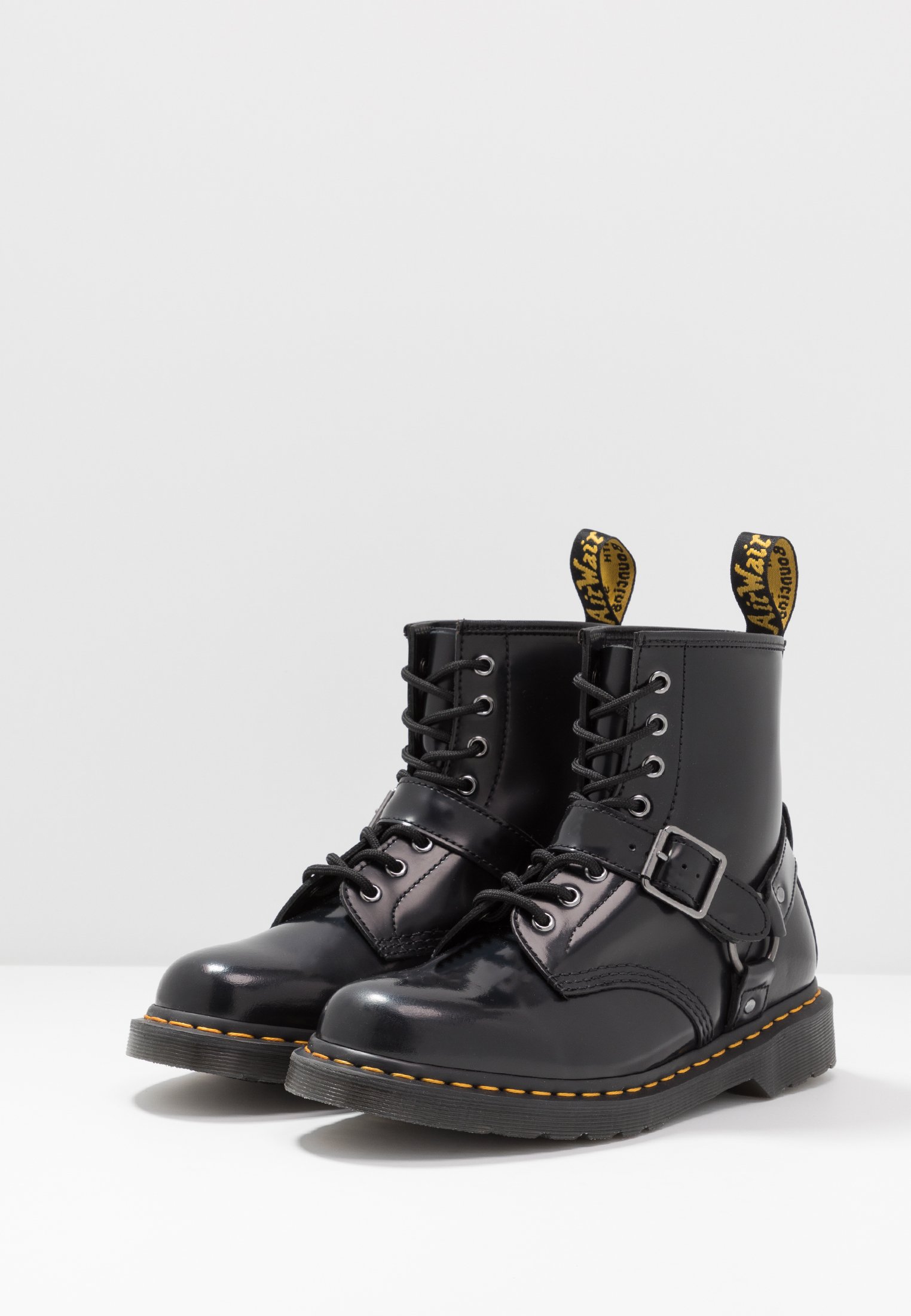 dr martens harness chelsea boots