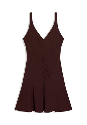 Temno rjava obleka brez rokavov z V-izrezom, oprijetim zgornjim delom z gubami na sredini in razširjenim krilom.