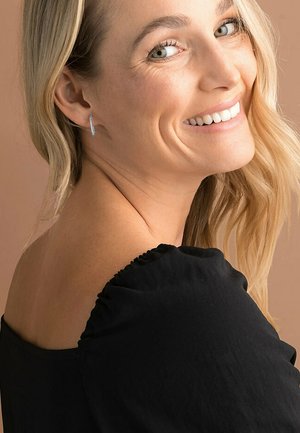 CHRIST Ohrringe - weißgoldfarben