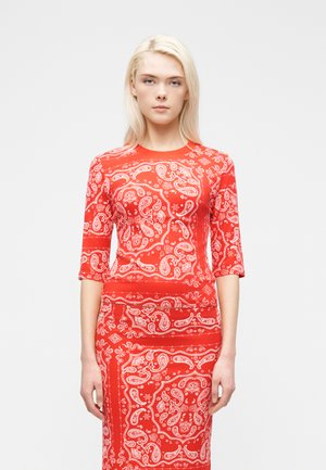BANDANA - Print T-shirt - red