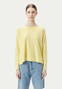 GOBI Cashmere BOATNECK - Stickad tröja - yellow