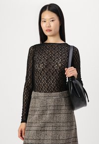JJXX LEAH DEEP BACK  - Pikkade varrukatega topp - black