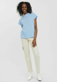 Vero Moda VMGLENN TURTLE NECK TEE NOOS - Camiseta Básica - Snow White/blanco