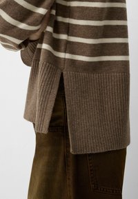Striktrøje - dark brown