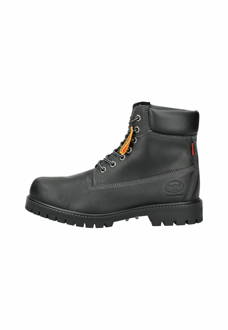 Botín negro de cuero hasta el tobillo con punta redonda, diseño con cordones, suela resistente, acentos de costura y un logo en el lateral. Construcción duradera y robusta.