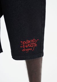 Thumbnail Image 6