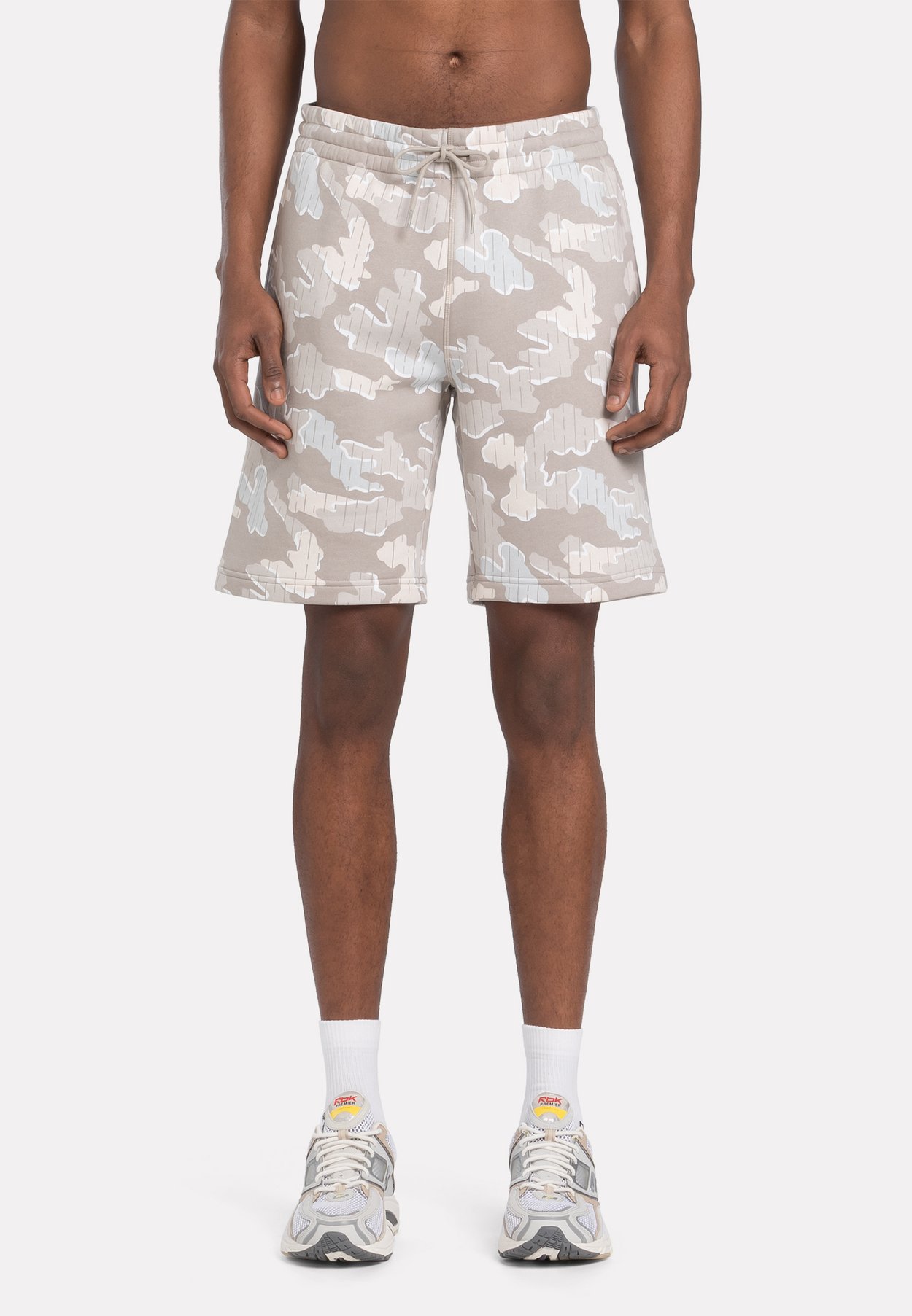 IDENTITY MOTION CAMO