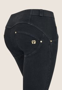 Freddy VITA REGULAR ICE WASH - Vaqueros a campana - nero