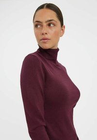 Vero Moda VMGLORY ROLLNECK  - Neule - winetasting