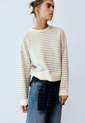 PULL&BEAR, SOFT BOXY JUMPER- JUMPER - Pullover - white