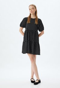 Koton PUFF SLEEVE - Vapaa-ajan mekko - black