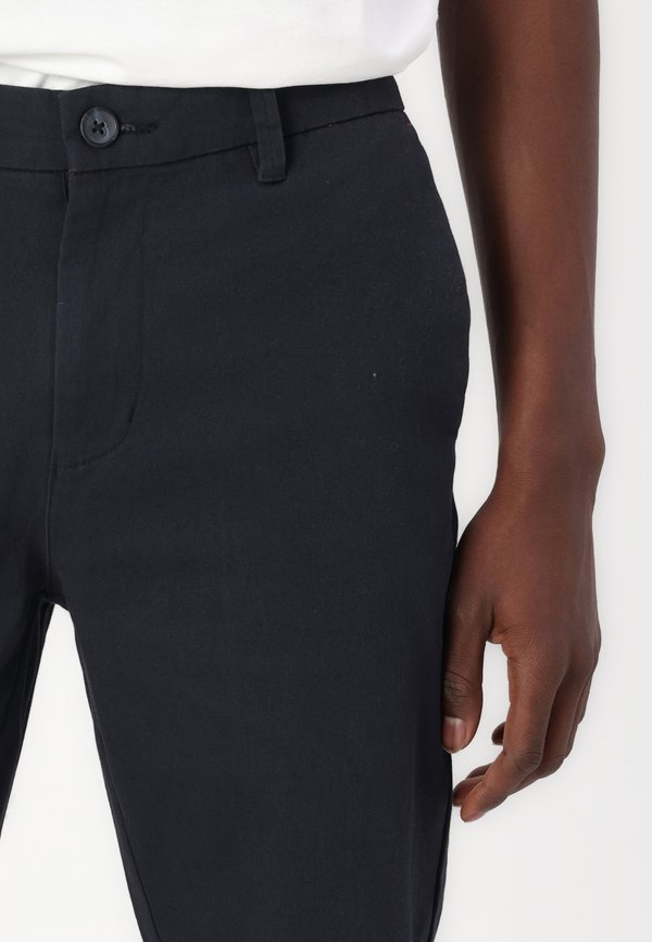 ONSNICKY PETE SLIM PANT - Chinos3