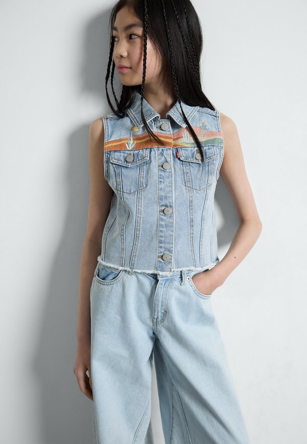 Waistcoat - desert sky