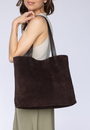 Gusti Leder, BIG WOMAN HANDBAG REBEKKA - Shopping Bag - dunkelbraun