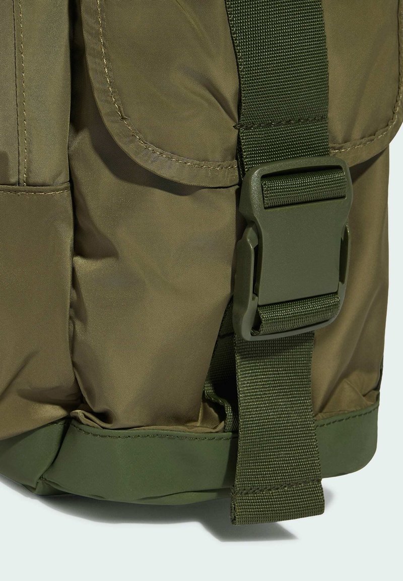 best crossbody bags for european travel Best Crossbody Bags for Travel (Stylish, Secure, and Comfortable)