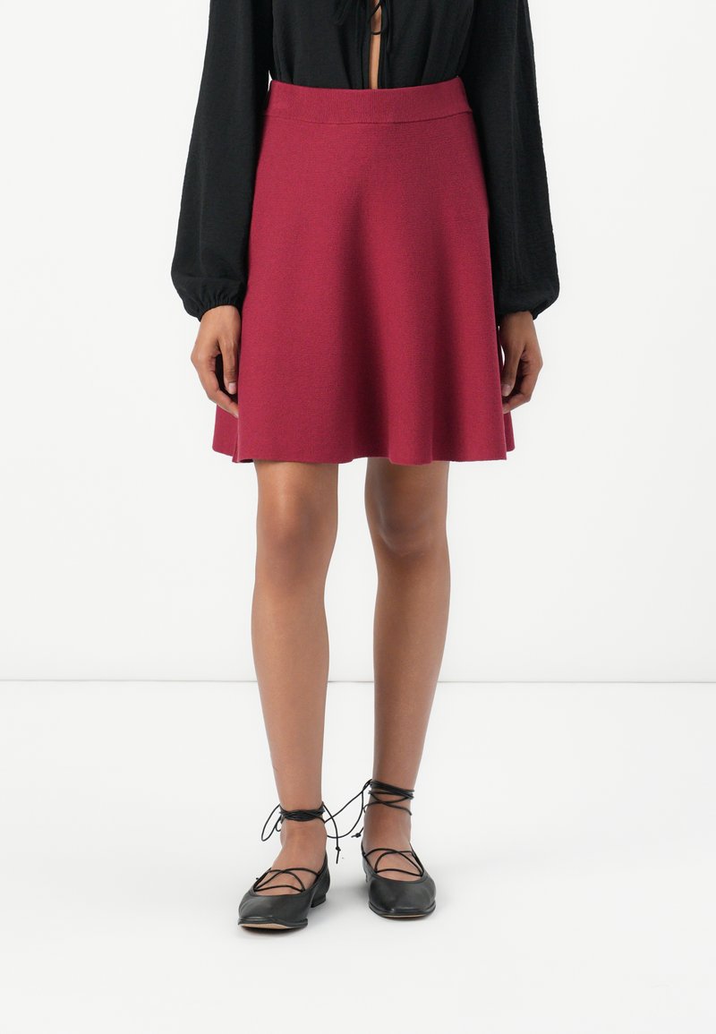 YAS YASFONNY SKIRT - Jupe trapèze - tibetan red