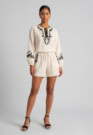 ACANFORA, COMPLETO CASACCA SHORTS - Blouse - bianco