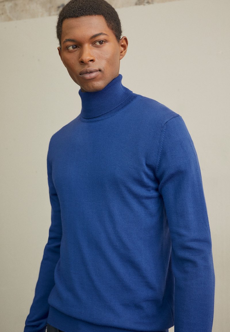 J.LINDEBERG TURTLENECK Jumper navy peony/dark blue Zalando.ie