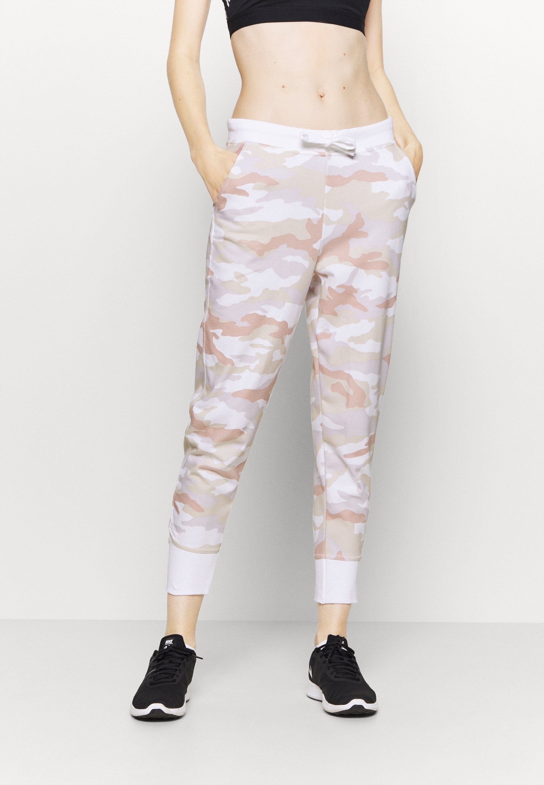 nike white camo tracksuit