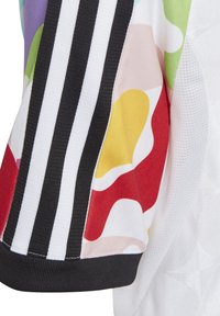 adidas Performance PRIDE TIRO - T-shirt till träning - white