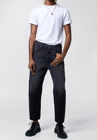 Tigha Jeans a sigaretta - dark grey