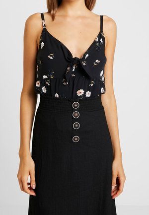 Top - black