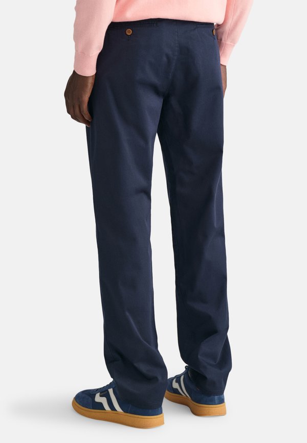 REG - Chinos - marine4