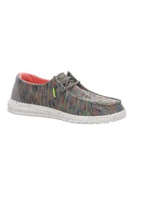 Zapato tejido multicolor con parte superior texturizada, tacón gris y cordones grises. Presenta una suela moteada de blanco y un forro interior rosa.