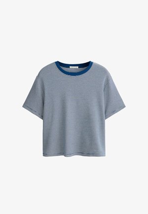 T-shirt à manches courtes rayé horizontalement bleu et blanc avec un col rond bleu uni et une coupe ample.
