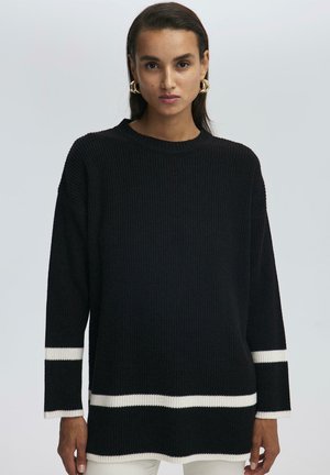 Touché Privé Jumper - black