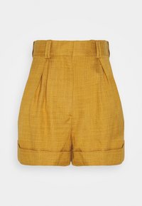 Pantaloni corti a vita alta plissettati in tessuto testurizzato color senape, con orlo arrotolato e tasche laterali per un tocco di dettaglio e funzionalità.
