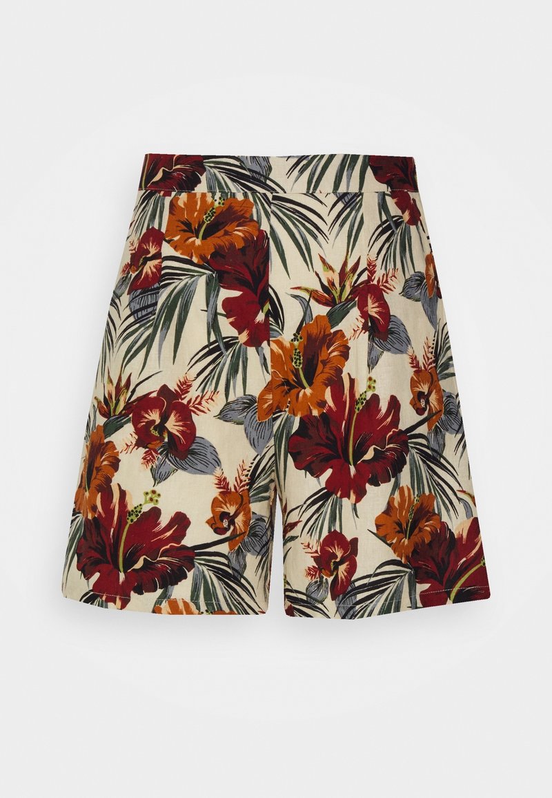 Blumen-Shorts mit einem cremefarbenen Hintergrund, die große rote, orange und blaue Hibiskusblüten sowie grüne Palmblätter zeigen, aus leichtem Stoff gefertigt.