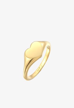 Guldbelagt hjerteformet ring med en glat overflade, der har en aftappet ring og ingen yderligere udsmykninger, som fremviser en poleret overflade.