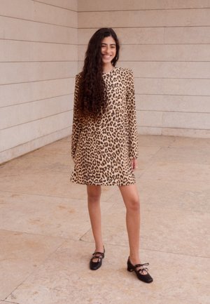 BALAGAN Decolleté - black lizard