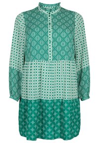 Abito a maniche lunghe con collo alto, design multicolore in teal e bianco, con balza arricciata all'orlo e chiusura con bottone.