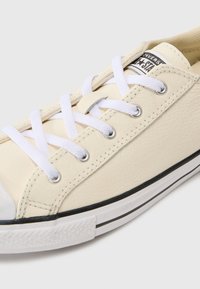 Converse CHUCK TAYLOR ALL STAR DAINTY LUCKY - Tenisice - egret/black/white