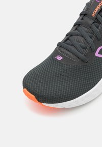 New Balance Scarpe da corsa su strada - black