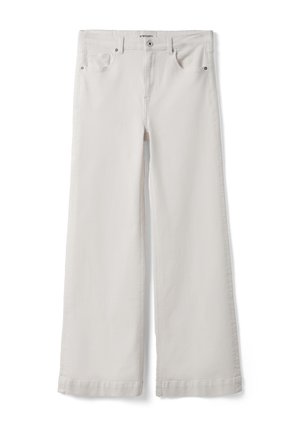 Off-weiße Hosen mit weitem Bein, vorne Knöpfen, Gürtelschlaufen und einem Fünf-Taschen-Design, flach auf einem weißen Hintergrund ausgelegt.