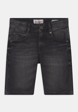 Shorts en denim noir avec poches avant, passants pour ceinture, fermeture par bouton et texture subtilement délavée.