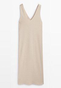 Robe beige sans manches en tricot côtelé avec un décolleté en V et une coupe droite longueur midi.