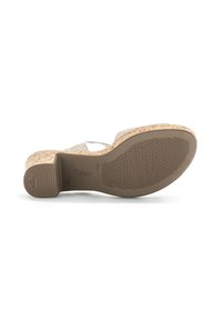 Plateau sandaal met een gestructureerde beige zool, kurken tussenzool en een gladde bovenste band. Heeft een lichte hak en Gabor branding.