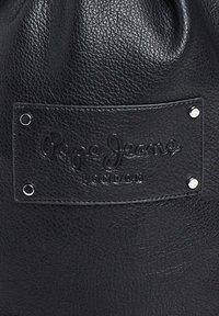 Pepe Jeans GIGI ICON - Bolso de mano - black