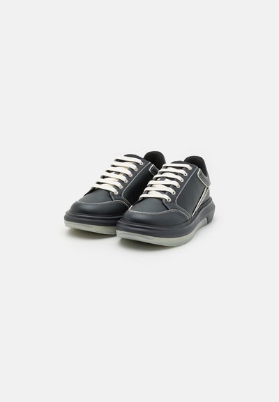 Emporio Armani WAXY EDGE - Sneakers basse - navy/off-white