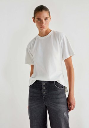 BACK KNOT TEE - Printtipaita - white