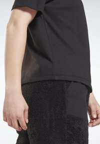 Reebok T-shirt - bas - black