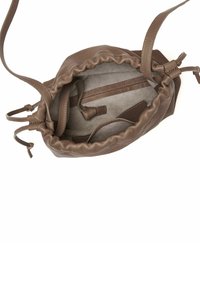 Borsa in pelle marrone con chiusura a coulisse. L'interno presenta una fodera liscia e numerose tasche per l'organizzazione.